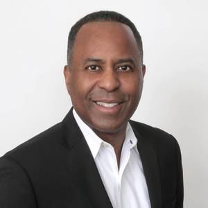 Meet your Posher, Carlos